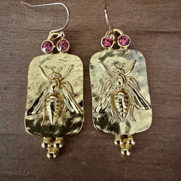 Cute Gold Plated Dangle Bee Earrings - Picture 3 of 4